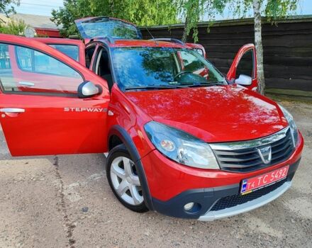 Красный Дачия Сандеро, объемом двигателя 6 л и пробегом 157 тыс. км за 6550 $, фото 5 на Automoto.ua