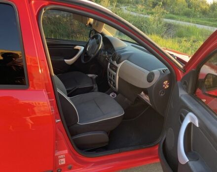 Красный Дачия Сандеро, объемом двигателя 1.5 л и пробегом 267 тыс. км за 4600 $, фото 4 на Automoto.ua