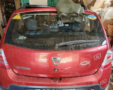 Красный Дачия Сандеро, объемом двигателя 1.6 л и пробегом 170 тыс. км за 2450 $, фото 1 на Automoto.ua