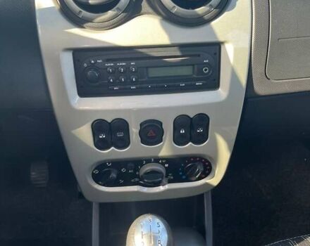 Красный Дачия Сандеро, объемом двигателя 1.2 л и пробегом 168 тыс. км за 4850 $, фото 11 на Automoto.ua