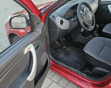 Червоний Дачія Sandero, об'ємом двигуна 0 л та пробігом 208 тис. км за 5200 $, фото 4 на Automoto.ua