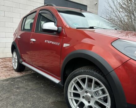 Красный Дачия Сандеро, объемом двигателя 1.6 л и пробегом 172 тыс. км за 6799 $, фото 17 на Automoto.ua