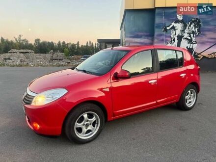 Червоний Дачія Sandero, об'ємом двигуна 1.6 л та пробігом 233 тис. км за 4500 $, фото 1 на Automoto.ua