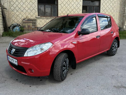 Червоний Дачія Sandero, об'ємом двигуна 1.39 л та пробігом 235 тис. км за 4050 $, фото 1 на Automoto.ua