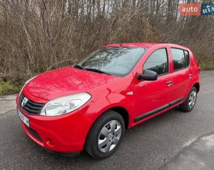 Красный Дачия Сандеро, объемом двигателя 1.39 л и пробегом 164 тыс. км за 3900 $, фото 1 на Automoto.ua