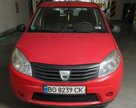 Красный Дачия Сандеро, объемом двигателя 1.4 л и пробегом 115 тыс. км за 3500 $, фото 1 на Automoto.ua