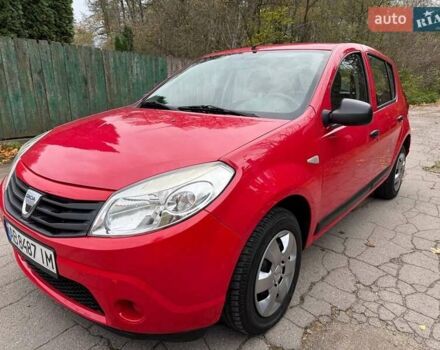 Красный Дачия Сандеро, объемом двигателя 1.39 л и пробегом 164 тыс. км за 4000 $, фото 1 на Automoto.ua