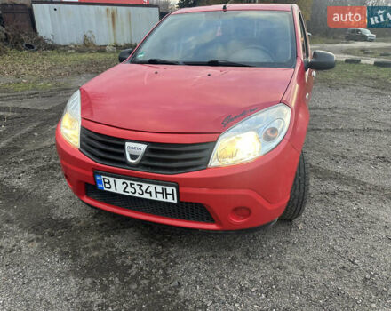 Красный Дачия Сандеро, объемом двигателя 1.39 л и пробегом 175 тыс. км за 4400 $, фото 1 на Automoto.ua