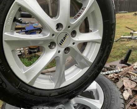 Красный Дачия Сандеро, объемом двигателя 1.4 л и пробегом 162 тыс. км за 3111 $, фото 1 на Automoto.ua