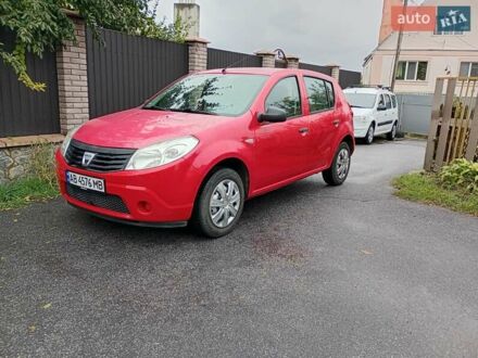 Червоний Дачія Sandero, об'ємом двигуна 1.39 л та пробігом 127 тис. км за 4600 $, фото 1 на Automoto.ua