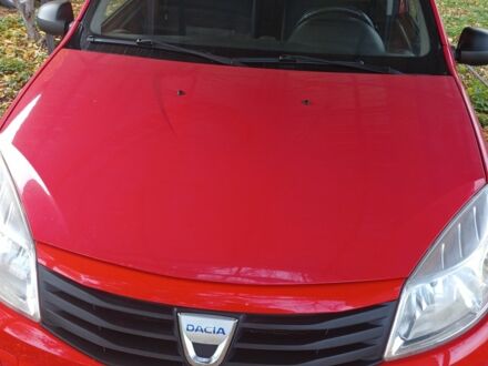 Красный Дачия Сандеро, объемом двигателя 1.1 л и пробегом 207 тыс. км за 4500 $, фото 1 на Automoto.ua