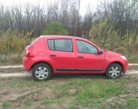 Красный Дачия Сандеро, объемом двигателя 1.4 л и пробегом 300 тыс. км за 3300 $, фото 1 на Automoto.ua