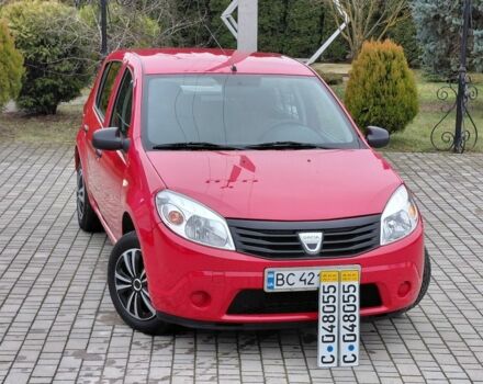 Красный Дачия Сандеро, объемом двигателя 1.4 л и пробегом 103 тыс. км за 4499 $, фото 1 на Automoto.ua