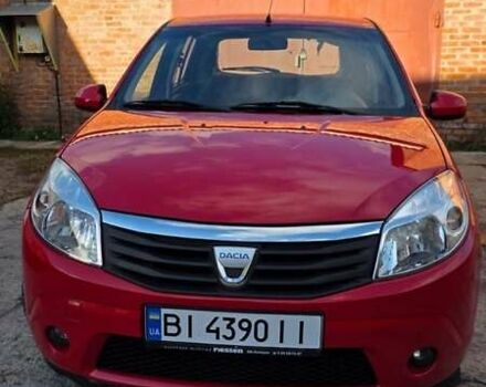 Красный Дачия Сандеро, объемом двигателя 1.4 л и пробегом 176 тыс. км за 5500 $, фото 1 на Automoto.ua