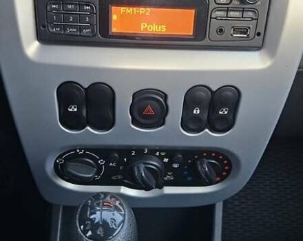 Дачія Sandero, об'ємом двигуна 1.2 л та пробігом 208 тис. км за 4999 $, фото 14 на Automoto.ua