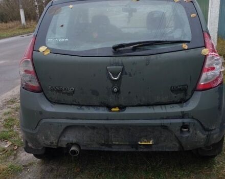 Серый Дачия Сандеро, объемом двигателя 0 л и пробегом 250 тыс. км за 1500 $, фото 1 на Automoto.ua