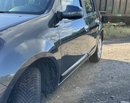 Серый Дачия Сандеро, объемом двигателя 1.4 л и пробегом 173 тыс. км за 5400 $, фото 3 на Automoto.ua