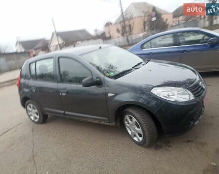 Серый Дачия Сандеро, объемом двигателя 1.4 л и пробегом 188 тыс. км за 5200 $, фото 1 на Automoto.ua