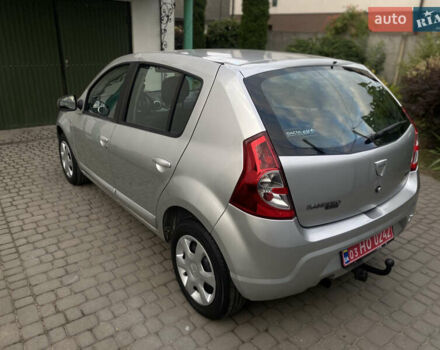 Сірий Дачія Sandero, об'ємом двигуна 1.6 л та пробігом 220 тис. км за 5350 $, фото 5 на Automoto.ua