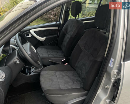 Сірий Дачія Sandero, об'ємом двигуна 1.6 л та пробігом 220 тис. км за 5350 $, фото 29 на Automoto.ua
