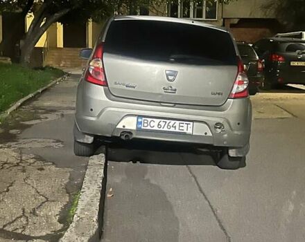 Сірий Дачія Sandero, об'ємом двигуна 1.39 л та пробігом 358 тис. км за 1750 $, фото 10 на Automoto.ua
