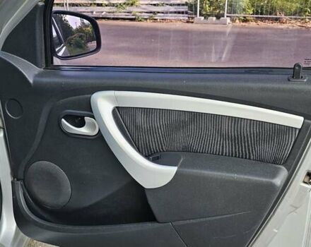 Сірий Дачія Sandero, об'ємом двигуна 1.39 л та пробігом 200 тис. км за 1500 $, фото 10 на Automoto.ua