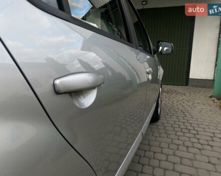 Сірий Дачія Sandero, об'ємом двигуна 1.6 л та пробігом 220 тис. км за 5350 $, фото 22 на Automoto.ua