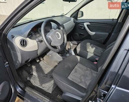 Сірий Дачія Sandero, об'ємом двигуна 1.4 л та пробігом 200 тис. км за 4750 $, фото 7 на Automoto.ua