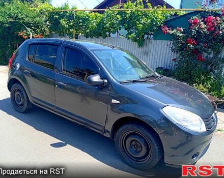 Серый Дачия Сандеро, объемом двигателя 1.4 л и пробегом 350 тыс. км за 3200 $, фото 3 на Automoto.ua