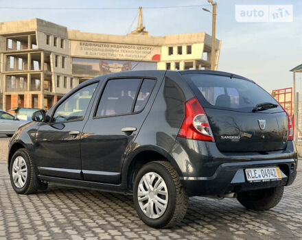 Сірий Дачія Sandero, об'ємом двигуна 1.6 л та пробігом 170 тис. км за 5400 $, фото 6 на Automoto.ua