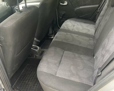 Серый Дачия Сандеро, объемом двигателя 1.4 л и пробегом 164 тыс. км за 4900 $, фото 8 на Automoto.ua