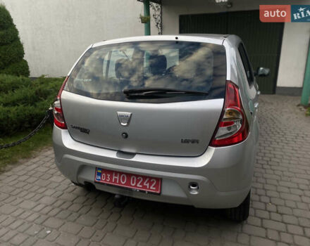 Сірий Дачія Sandero, об'ємом двигуна 1.6 л та пробігом 220 тис. км за 5350 $, фото 15 на Automoto.ua