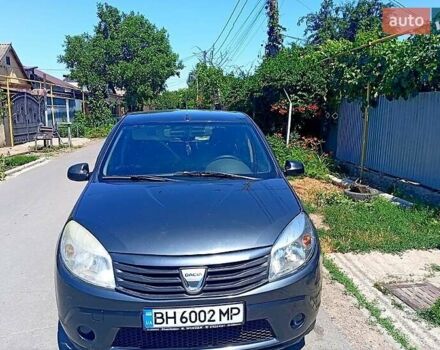 Серый Дачия Сандеро, объемом двигателя 1.4 л и пробегом 350 тыс. км за 3200 $, фото 3 на Automoto.ua