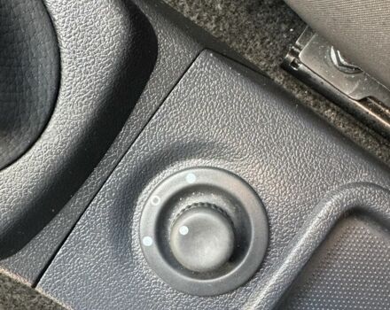 Серый Дачия Сандеро, объемом двигателя 1.4 л и пробегом 173 тыс. км за 5400 $, фото 19 на Automoto.ua