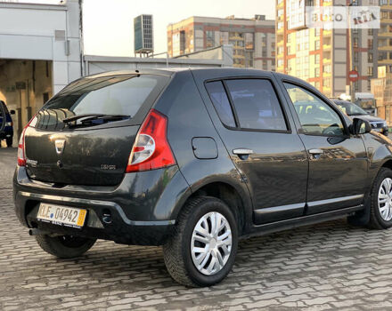 Сірий Дачія Sandero, об'ємом двигуна 1.6 л та пробігом 170 тис. км за 5400 $, фото 11 на Automoto.ua