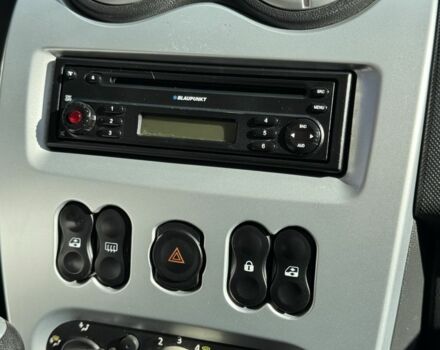 Серый Дачия Сандеро, объемом двигателя 1.4 л и пробегом 173 тыс. км за 5500 $, фото 16 на Automoto.ua