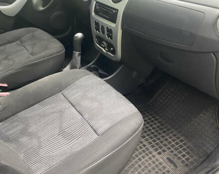 Серый Дачия Сандеро, объемом двигателя 1.4 л и пробегом 164 тыс. км за 4900 $, фото 9 на Automoto.ua