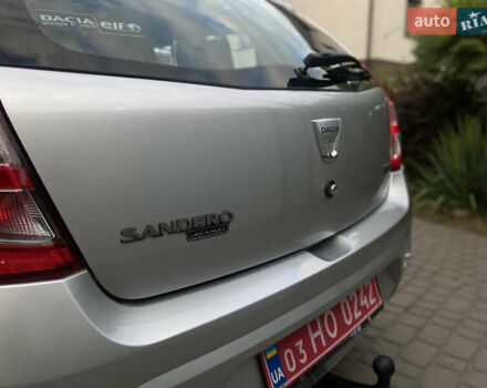 Сірий Дачія Sandero, об'ємом двигуна 1.6 л та пробігом 220 тис. км за 5350 $, фото 17 на Automoto.ua
