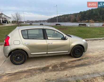 Серый Дачия Сандеро, объемом двигателя 1.4 л и пробегом 147 тыс. км за 4500 $, фото 2 на Automoto.ua