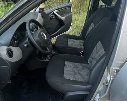 Сірий Дачія Sandero, об'ємом двигуна 1.39 л та пробігом 172 тис. км за 4900 $, фото 10 на Automoto.ua