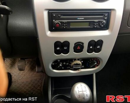 Сірий Дачія Sandero, об'ємом двигуна 1.4 л та пробігом 183 тис. км за 5300 $, фото 11 на Automoto.ua