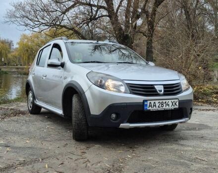 Сірий Дачія Sandero, об'ємом двигуна 1.6 л та пробігом 62 тис. км за 7500 $, фото 1 на Automoto.ua