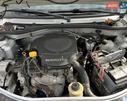 Серый Дачия Сандеро, объемом двигателя 0 л и пробегом 215 тыс. км за 4800 $, фото 13 на Automoto.ua