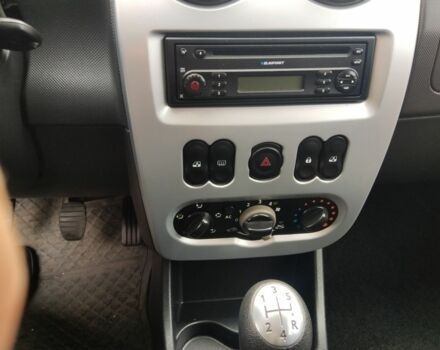 Сірий Дачія Sandero, об'ємом двигуна 1.4 л та пробігом 183 тис. км за 5200 $, фото 9 на Automoto.ua