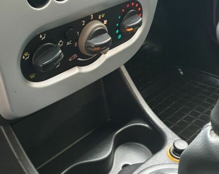 Серый Дачия Сандеро, объемом двигателя 1.4 л и пробегом 232 тыс. км за 4800 $, фото 13 на Automoto.ua