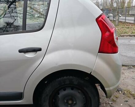 Серый Дачия Сандеро, объемом двигателя 1.2 л и пробегом 297 тыс. км за 3700 $, фото 5 на Automoto.ua