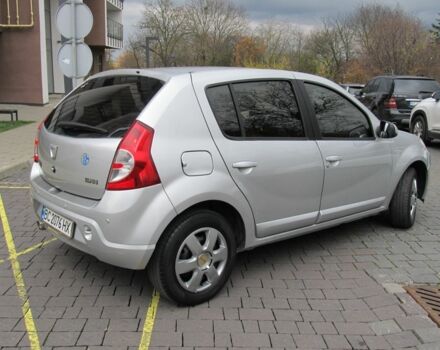 Серый Дачия Сандеро, объемом двигателя 1.4 л и пробегом 232 тыс. км за 4800 $, фото 3 на Automoto.ua