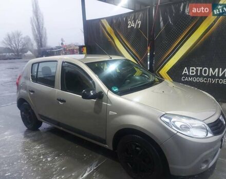 Серый Дачия Сандеро, объемом двигателя 1.4 л и пробегом 163 тыс. км за 4600 $, фото 7 на Automoto.ua