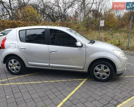 Серый Дачия Сандеро, объемом двигателя 1.4 л и пробегом 232 тыс. км за 4800 $, фото 3 на Automoto.ua