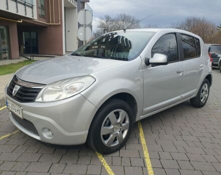 Серый Дачия Сандеро, объемом двигателя 1.4 л и пробегом 232 тыс. км за 4800 $, фото 1 на Automoto.ua